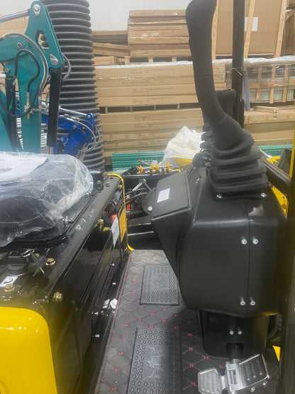 1 TON R319 Mini Excavator w/ Canopy:B&S XR210 EPA Gas Bucket/Hydraulic Thumb