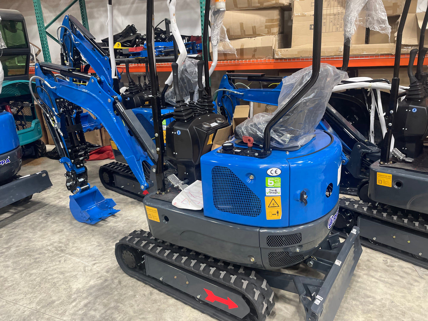 Rippa R10 Excavator Front Control B&S Engine, Hydraulic Thumb/Bucket/Telescopic Track/Swing Boom