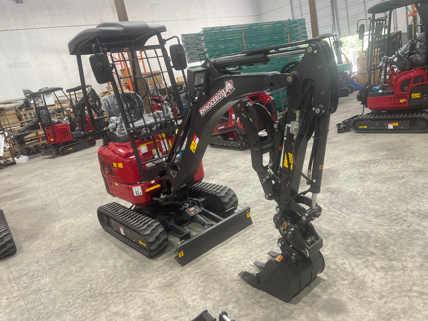 Rhinoceros 2 Ton Mini Excavator with Pilot System