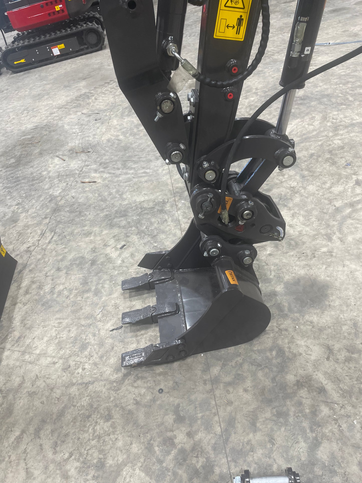 Rhinoceros 2 Ton Mini Excavator with Pilot System