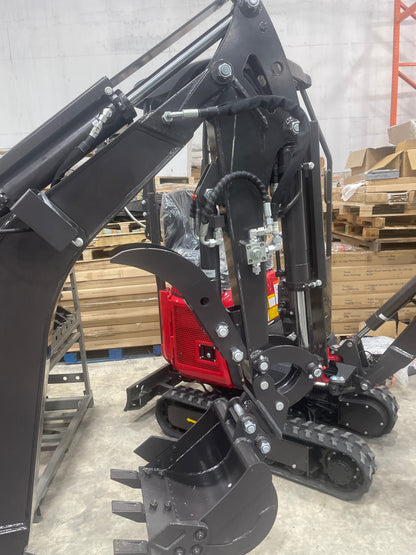 Rhinoceros 1.5 Ton Mini Excavator XN13 B&S Engine