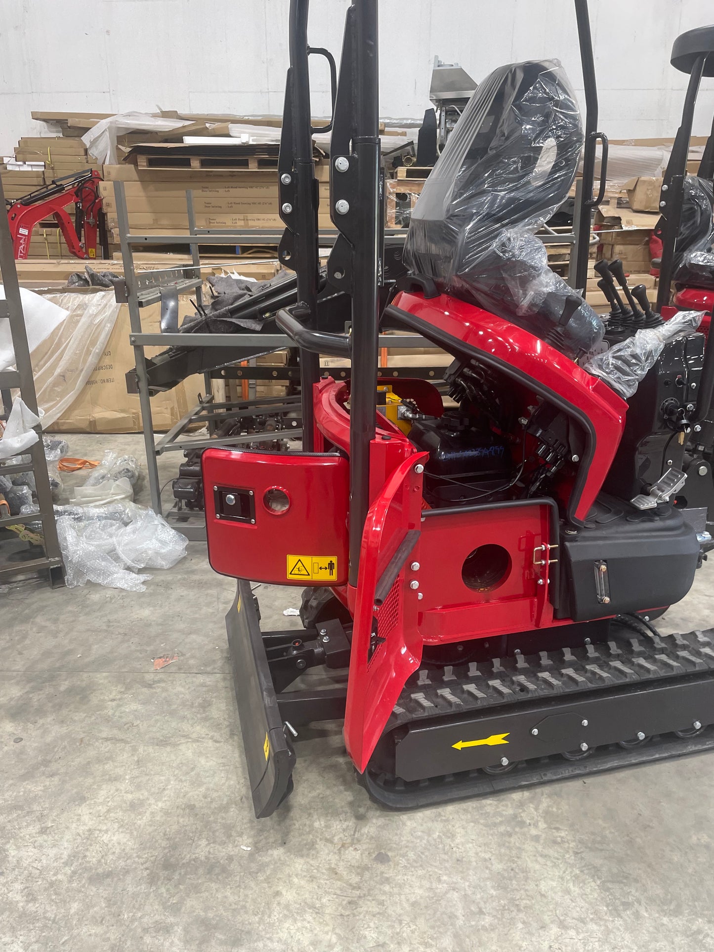 Rhinoceros 1.5 Ton Mini Excavator XN13 B&S Engine