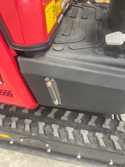 Rhinoceros 1.5 Ton Mini Excavator XN13 B&S Engine