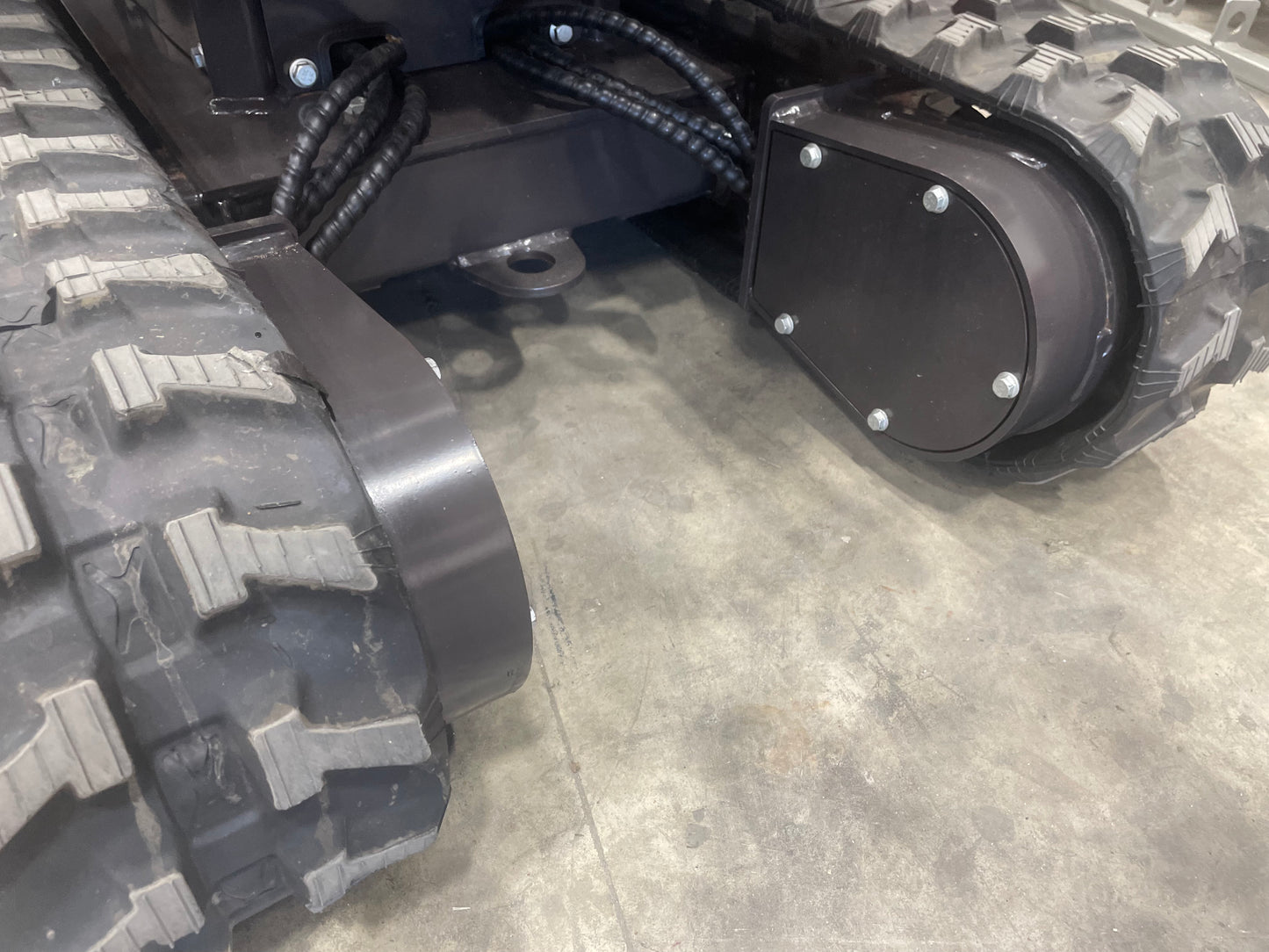 Rhinoceros Skid Steer Loader RH925 with Kubota Diesel Engine