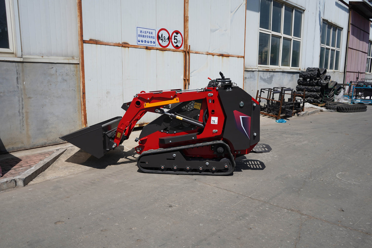 Rhinoceros Skid Steer Loader RH925 with Kubota Diesel Engine