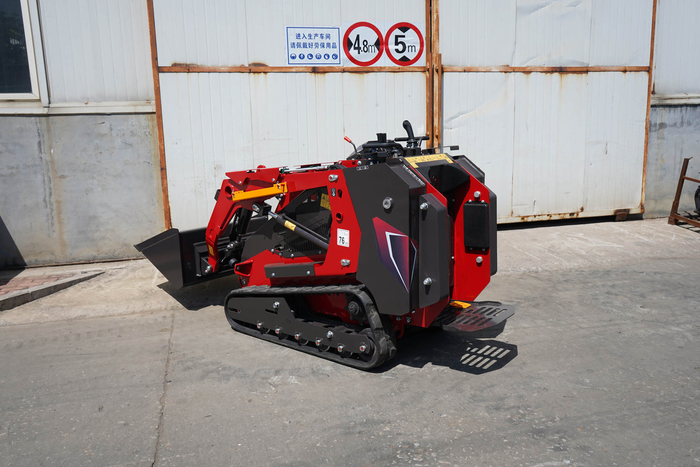 Rhinoceros Skid Steer Loader RH925 with Kubota Diesel Engine