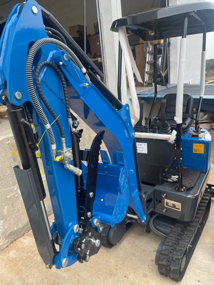 Rippa R10 Excavator Front Control B&S Engine, Hydraulic Thumb/Bucket/Telescopic Track/Swing Boom