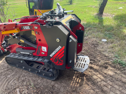 Rhinoceros Skid Steer Loader RH925 with Kubota Diesel Engine