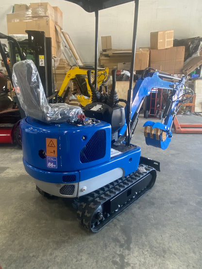 Mini Excavator Kubota Diesel D902 Engine, 1.3 TON w/ Canopy