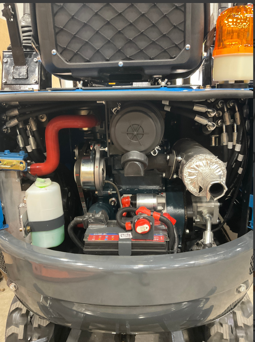 Rippa R10 Kubota Diesel engine Excavator, Hydraulic Thumb/Bucket/Telescopic Track/Swing Boom