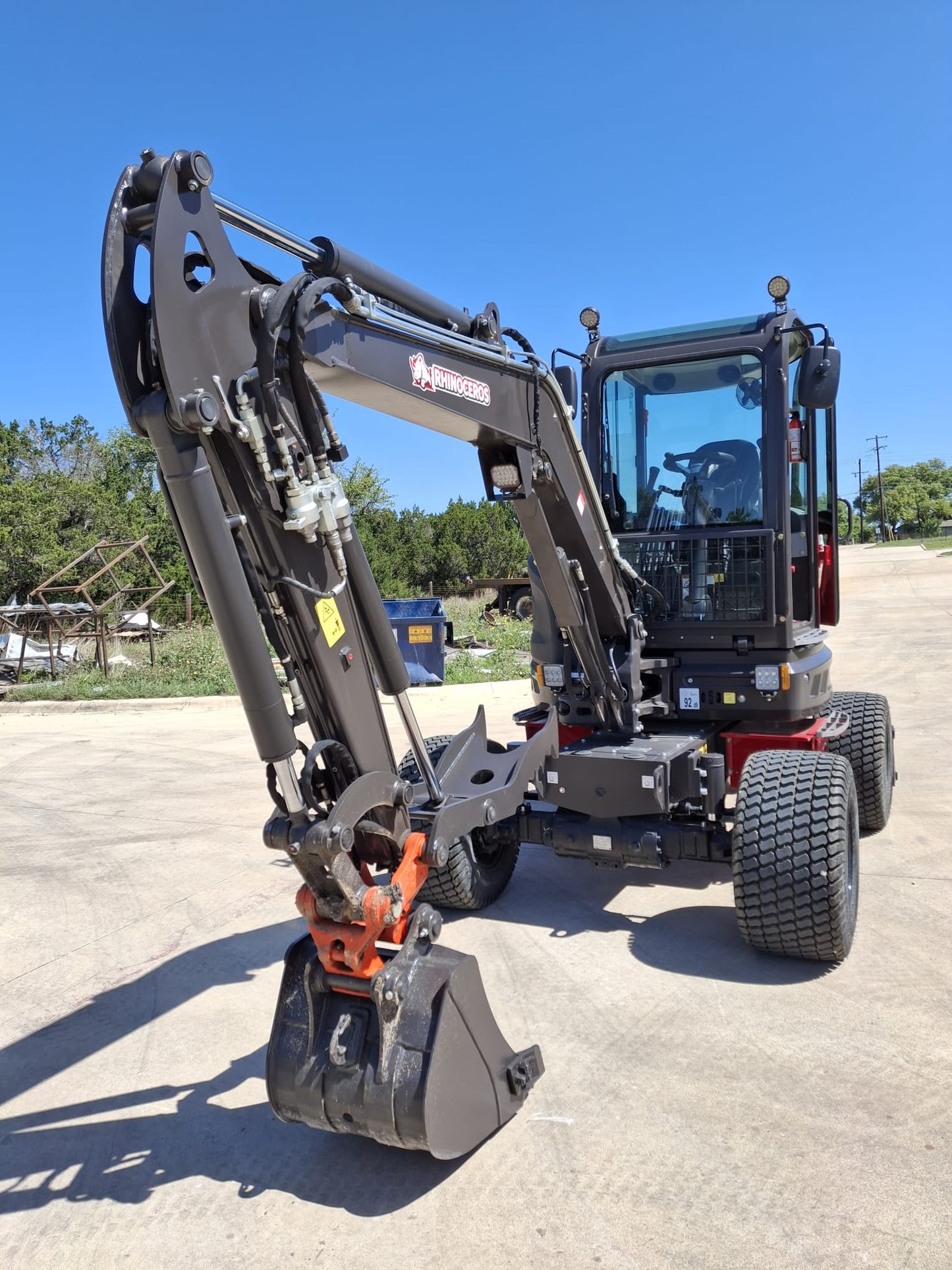 Rhinoceros XN35L Pro Wheeled Excavator with Cab