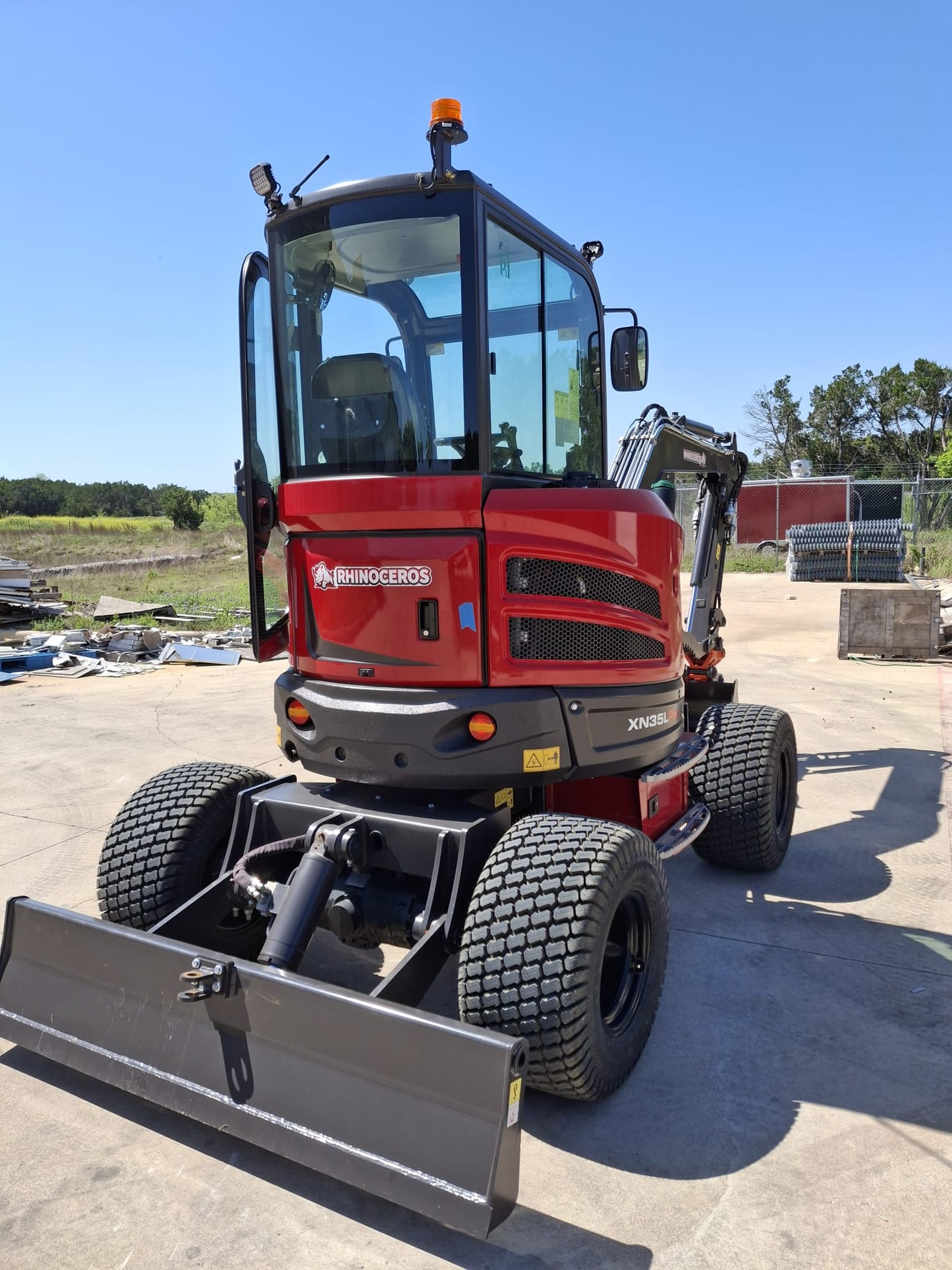 Rhinoceros XN35L Pro Wheeled Excavator with Cab