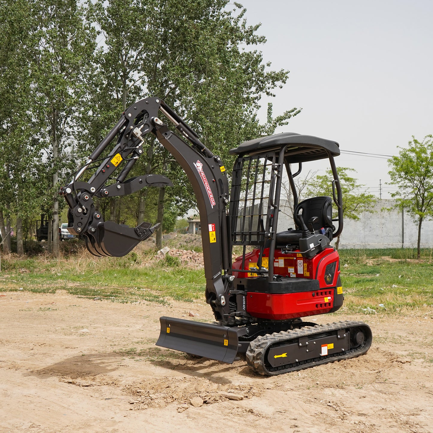 Rhinoceros 2 Ton Mini Excavator with Pilot System