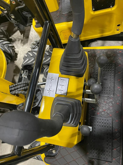 1 Ton Mini Excavator with Telescopic Track, Swing Boom  Thumb 13.4 HP