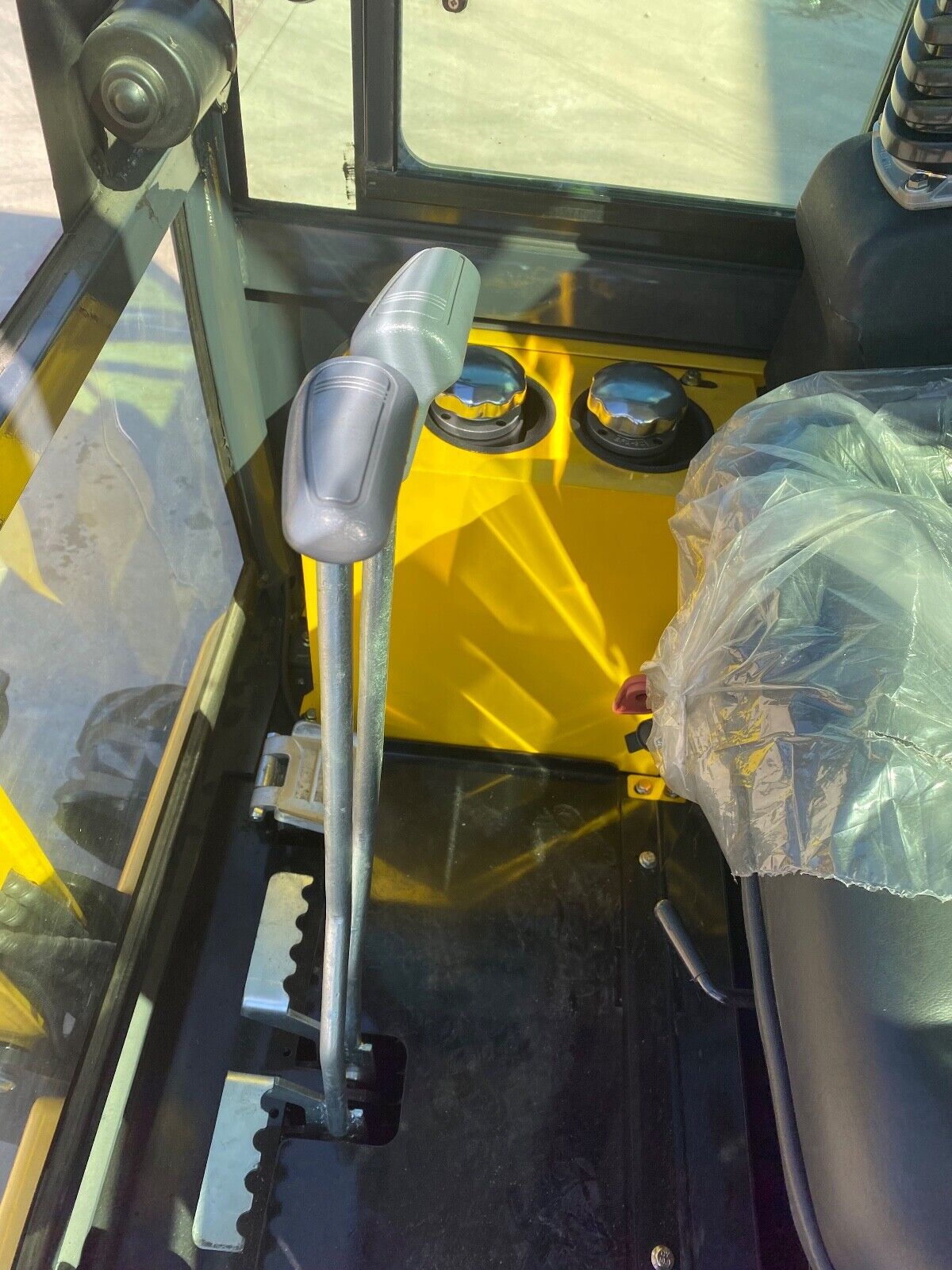 2 Ton New Mini Excavator Digger Tractor, EPA certified USA KUBOTA Diesel Engine