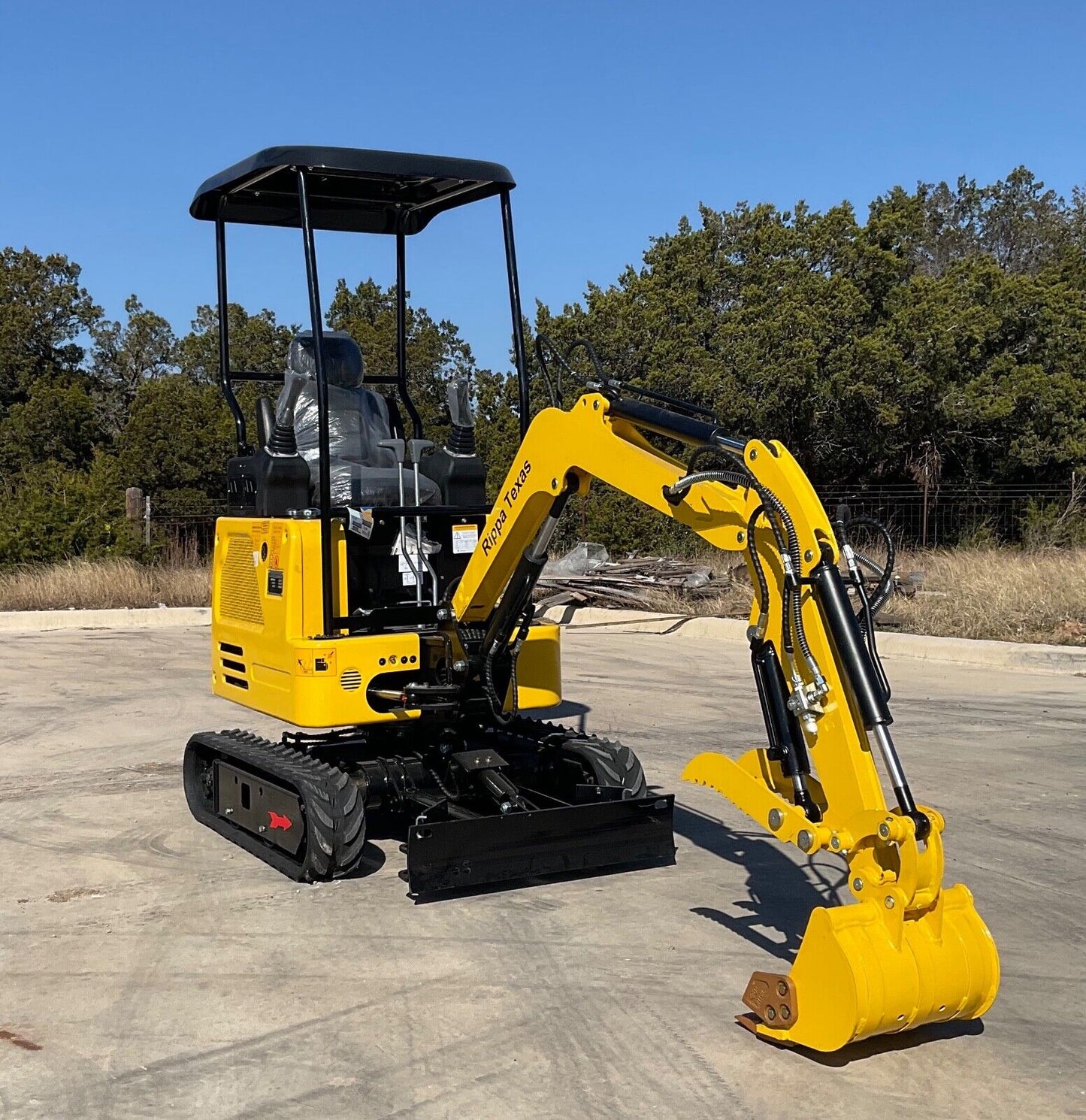 2023 KUBOTA Diesel, 2 TON Mini Excavator w/ Canopy, Swing Boom/Telescopic Track