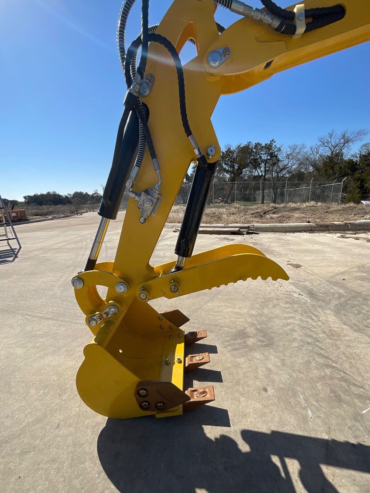 2023 KUBOTA Diesel, 2 TON Mini Excavator w/ Canopy, Swing Boom/Telescopic Track